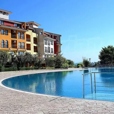 Art Marina Cape-private Host Апартамент