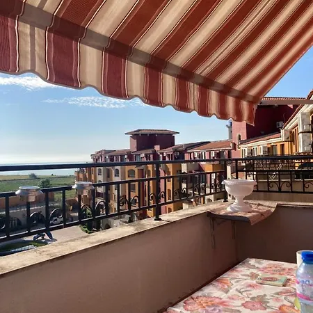 Art Marina Cape-private Host * Равда