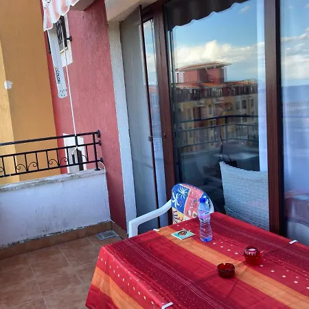 Art Marina Cape-private Host Апартамент *