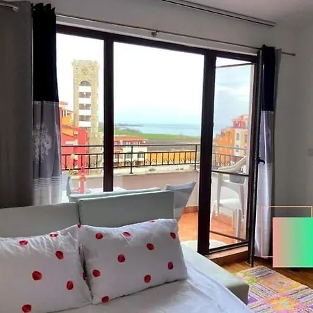 Апартамент Art Marina Cape-private Host *