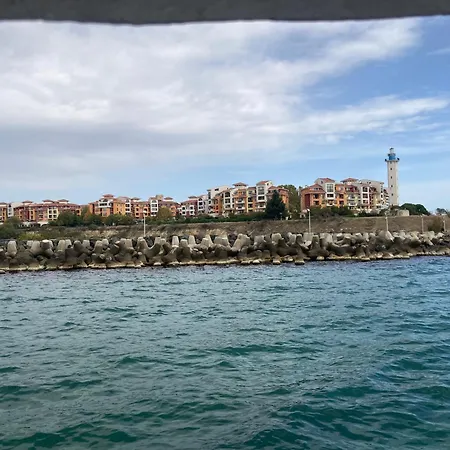 Art Marina Cape-private Host Равда