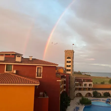 Art Marina Cape-private Host