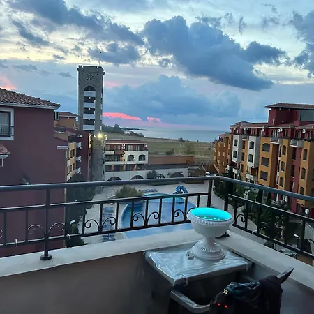 Art Marina Cape-private Host Равда