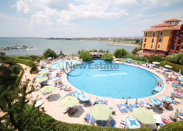 Art Marina Cape-private Host * רבדה