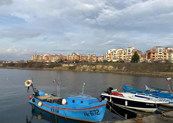 דירה Art Marina Cape-private Host רבדה