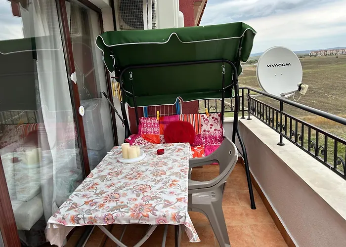 Art Marina Cape-private Host * רבדה