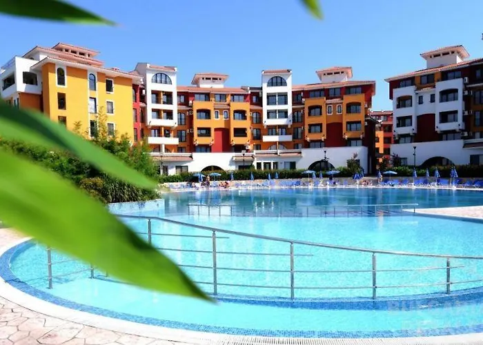 Art Marina Cape-private Host *