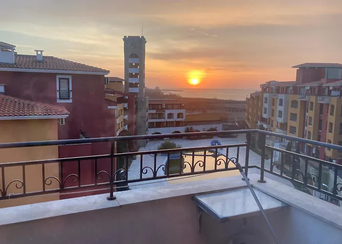 Art Marina Cape-private Host * רבדה