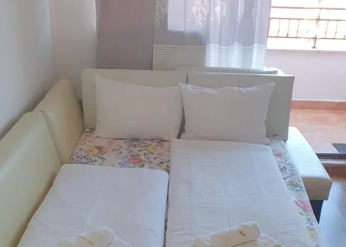 Art Marina Cape-private Host * רבדה