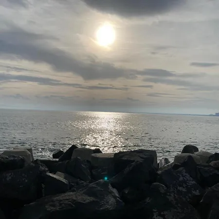 Art Marina Cape-private Host *