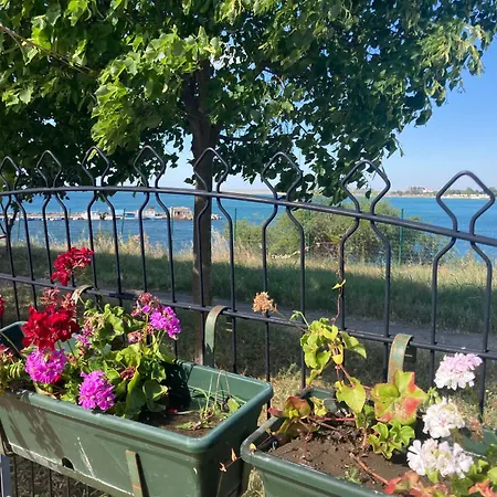 Apartman Art Marina Cape-private Host