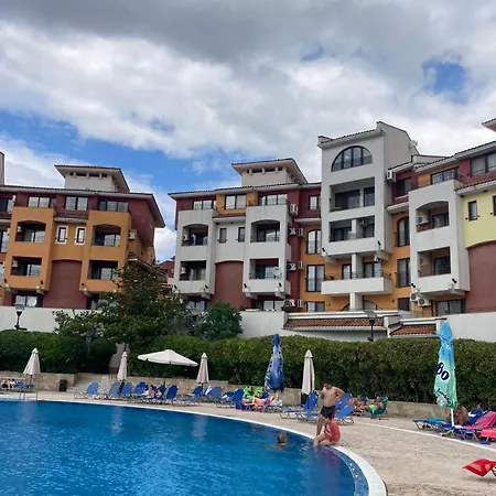 Art Marina Cape-private Host Διαμέρισμα