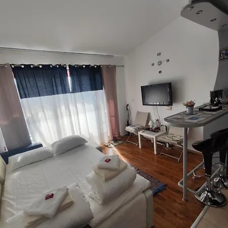 Apartman Art Marina Cape-private Host