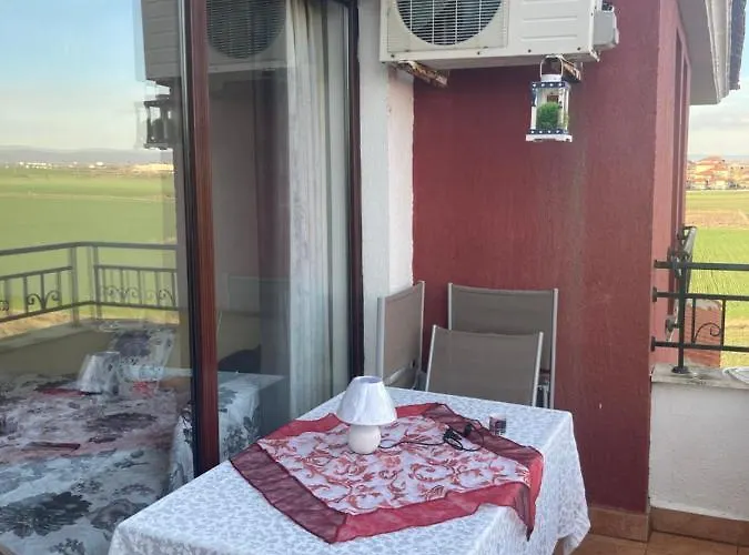 Art Marina Cape-private Host